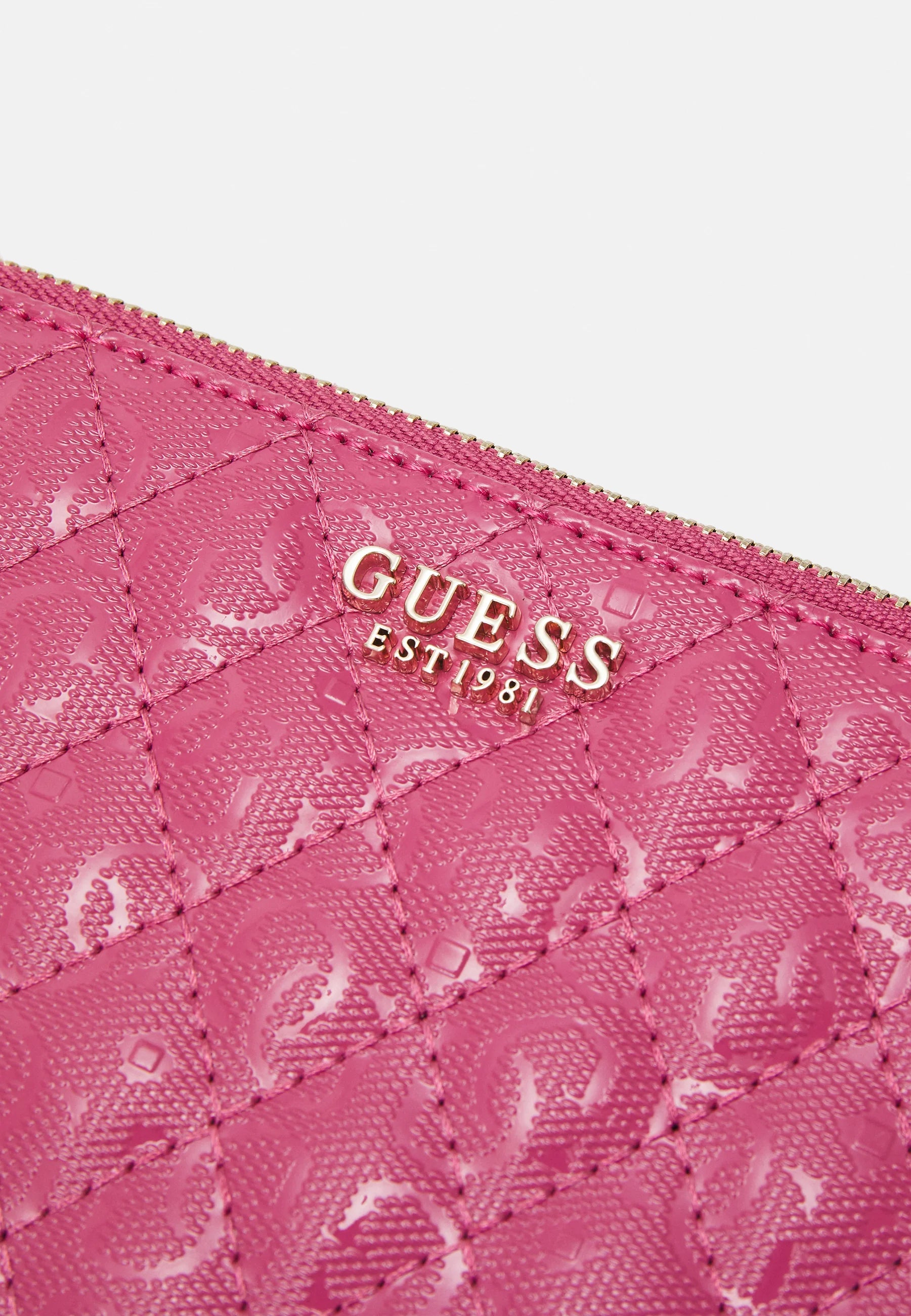 GUESS Yarmilla Zip Organiser