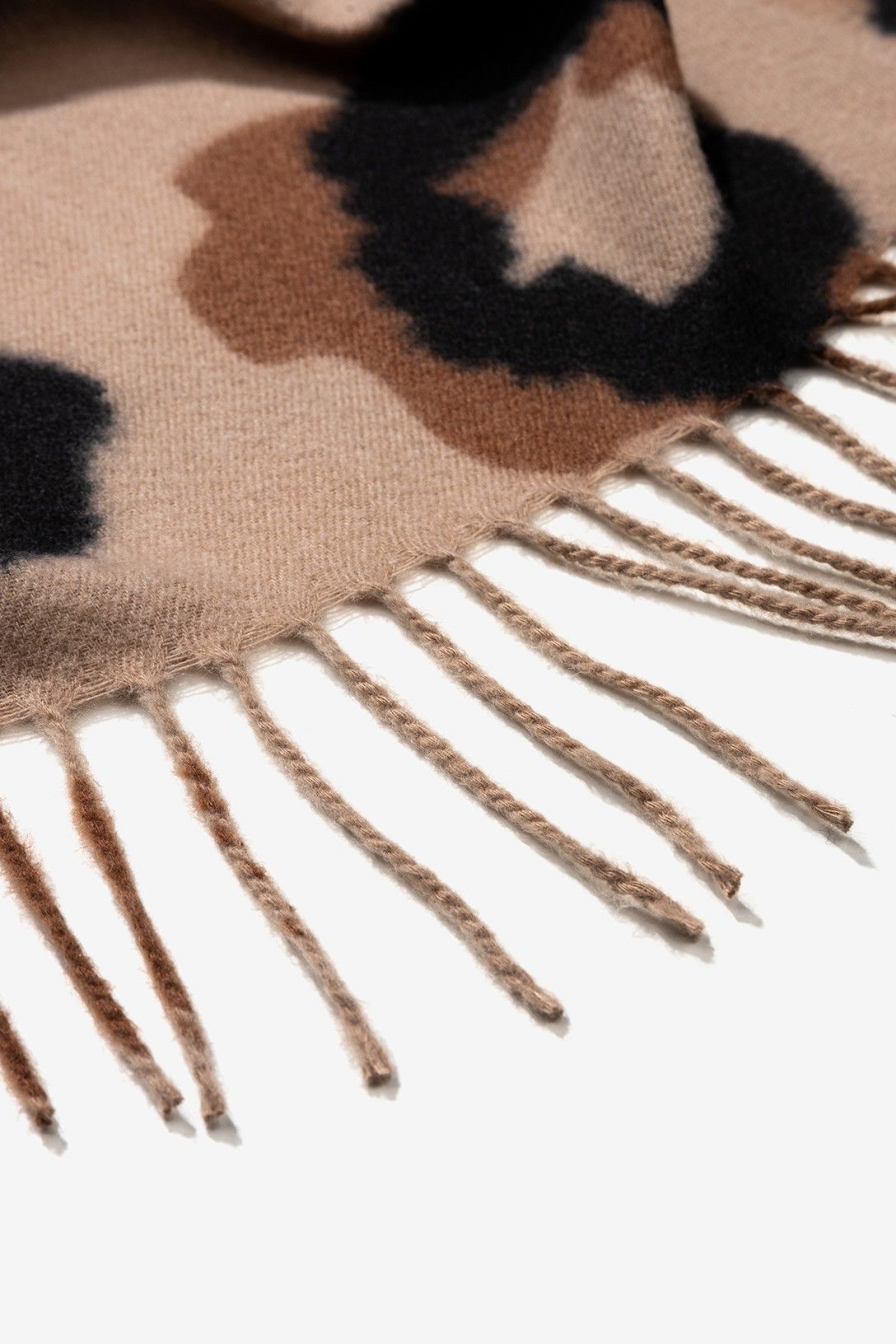Tiffosi Animal Print Scarf