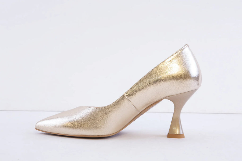EMIS Gold Dress Shoe