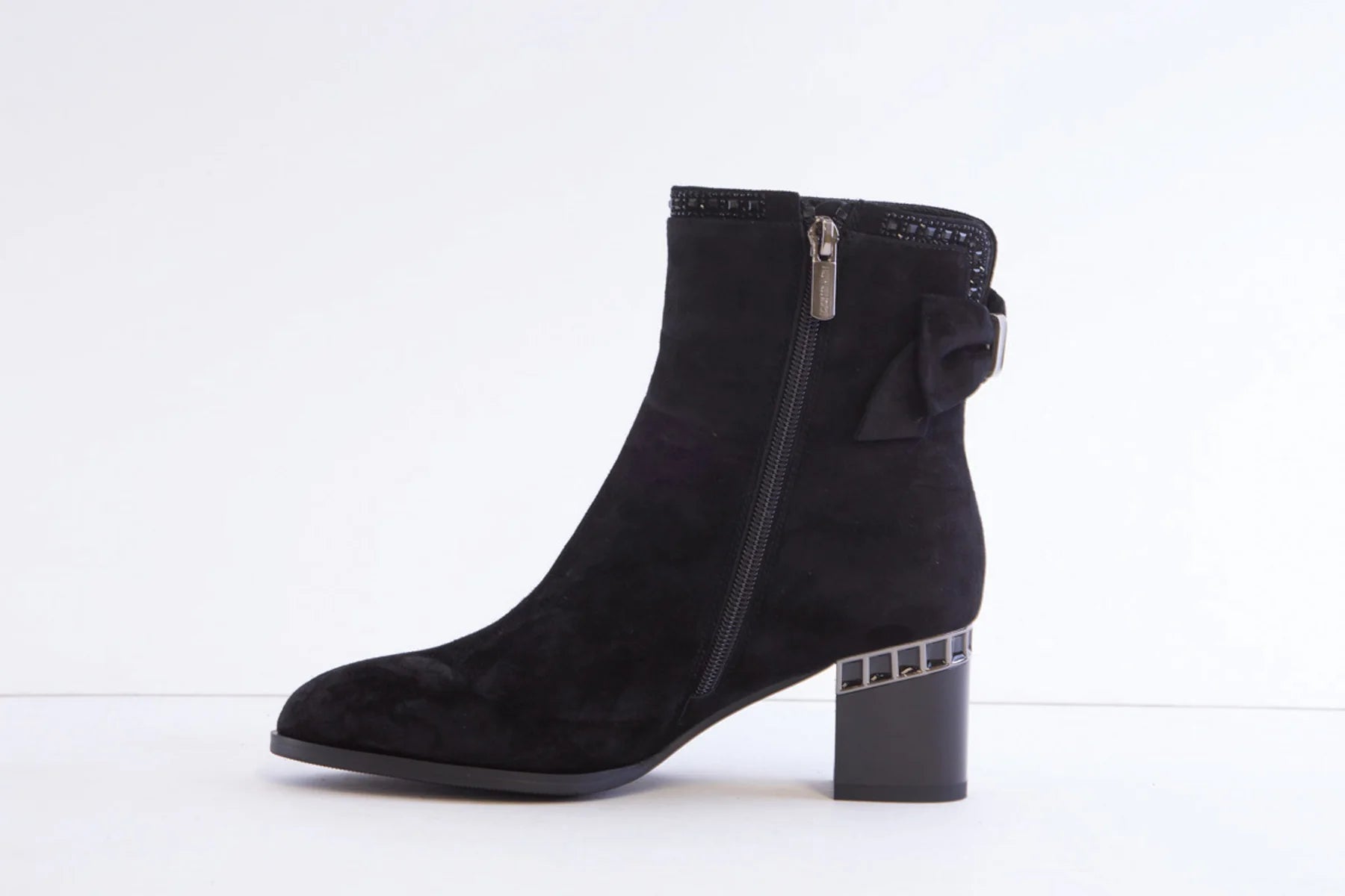 Loretta VitaleBlack Suede Heeled Boot
