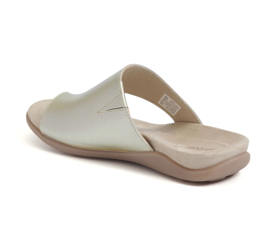 STRIVE Capri 4 Gold Toe Post Sandal