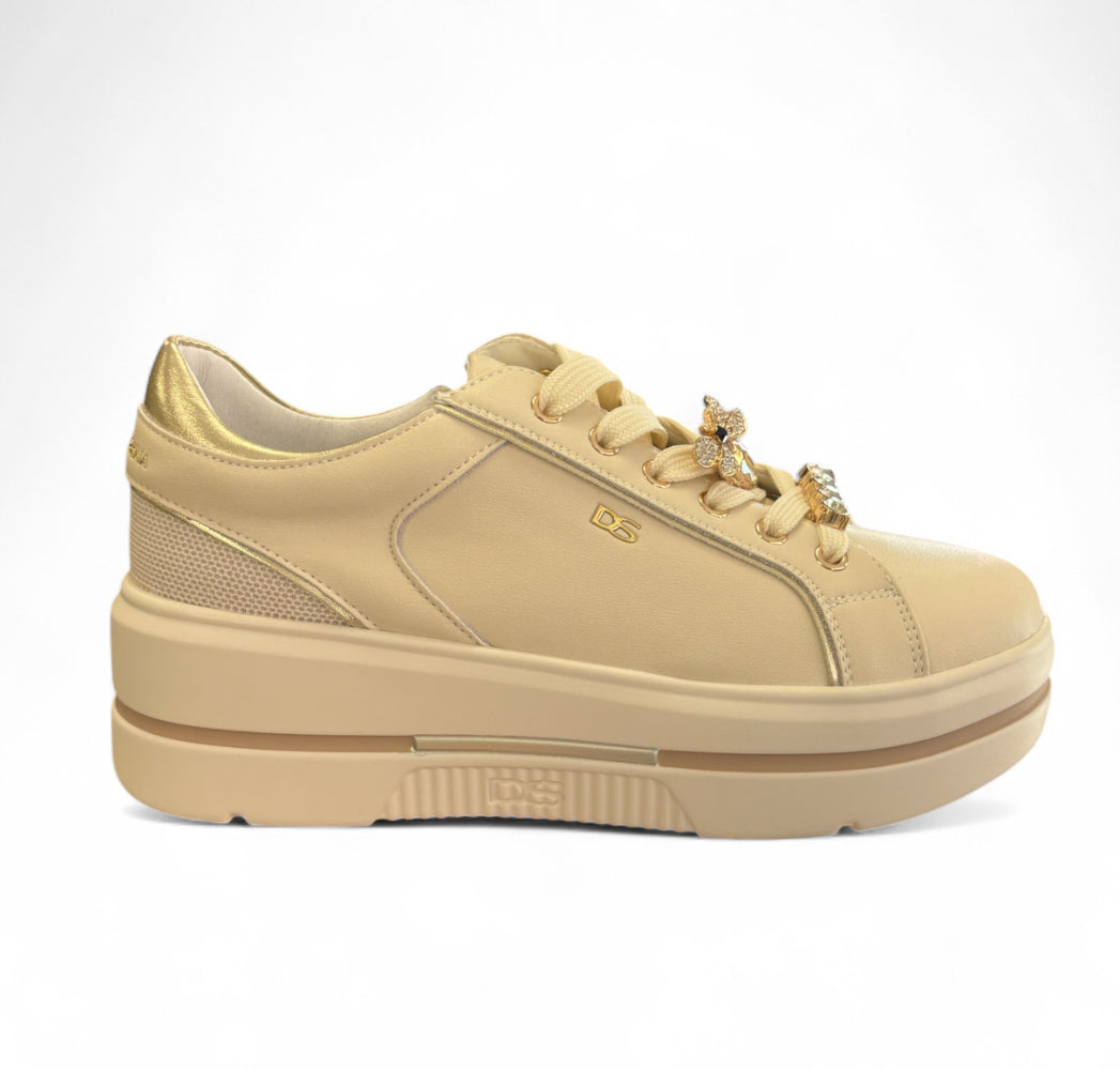 DONNA SERENA Laced Up Walking Shoe