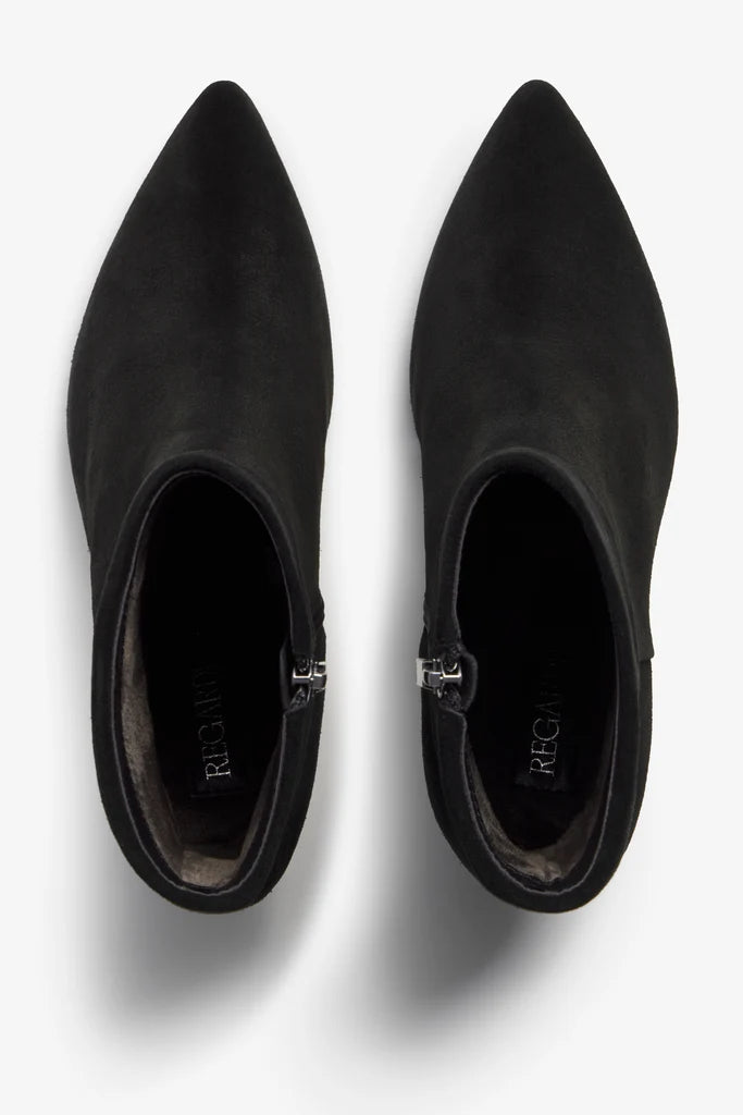 Regarde Le Ciel Hadley 01 Black Suede Boot