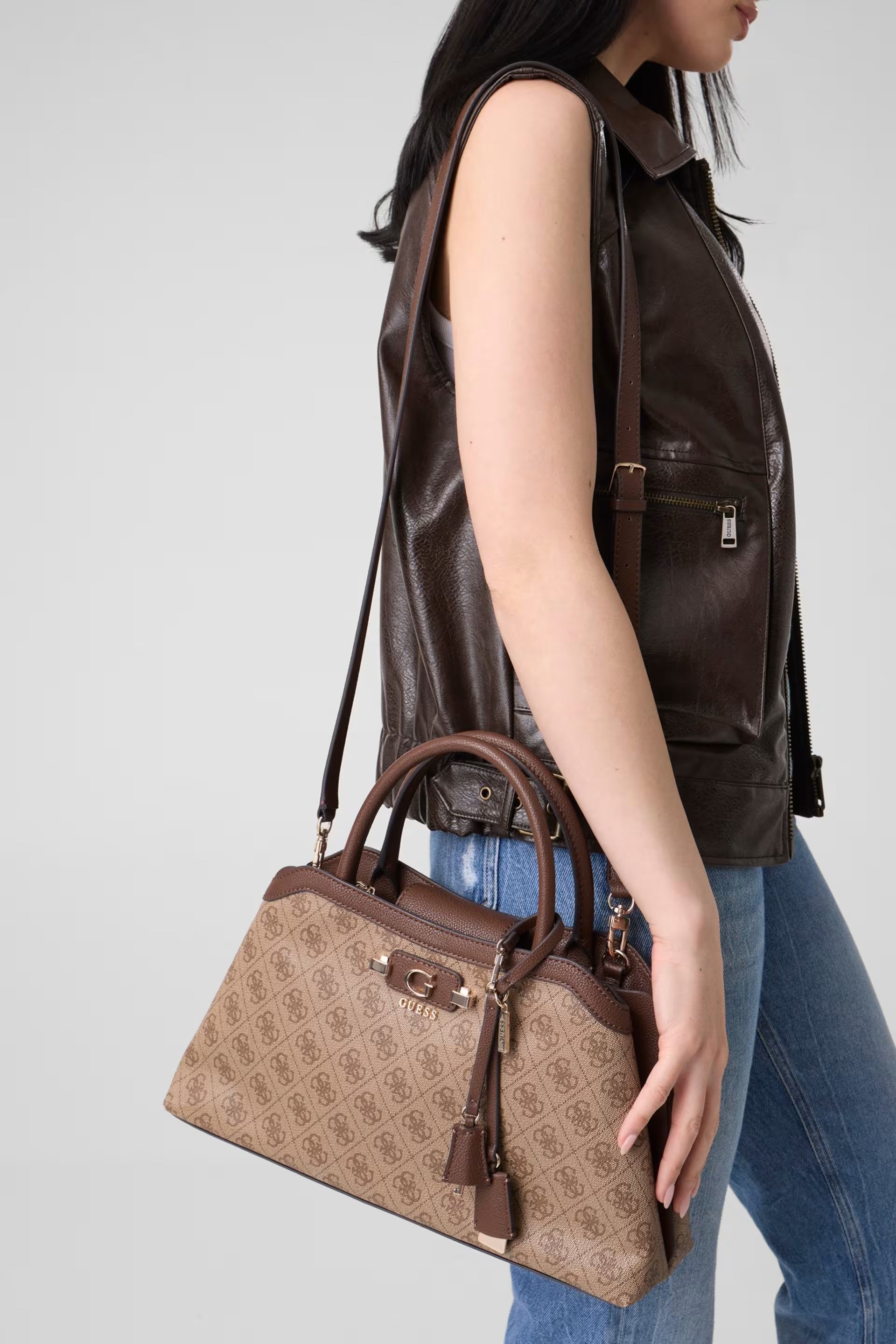 GUESS Lindsey Girlfriend Satchel