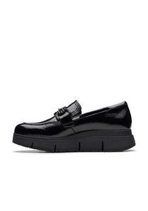 Clarks Loriini Izzy Shoe Black Patent