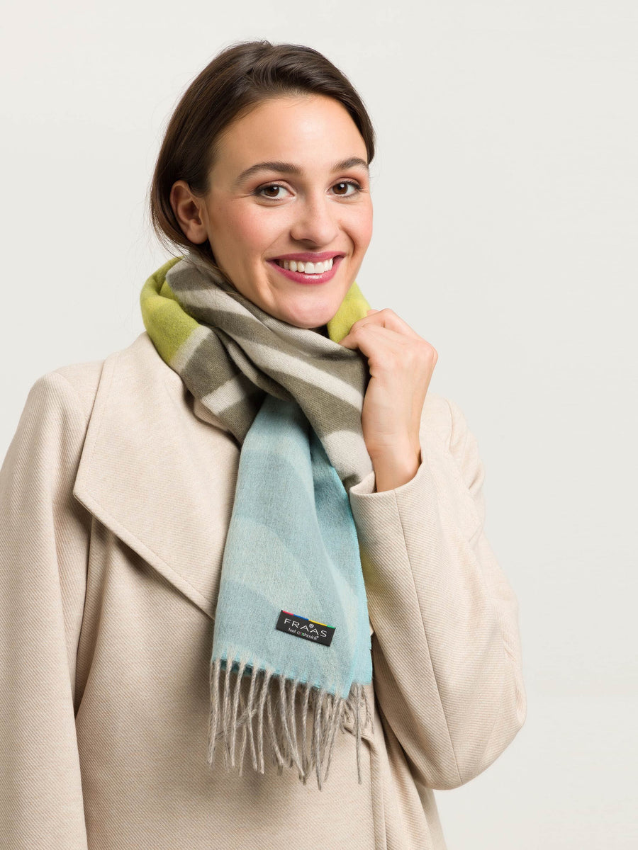 FRAAS Sustainability Edition Cashmink scarf with wave design