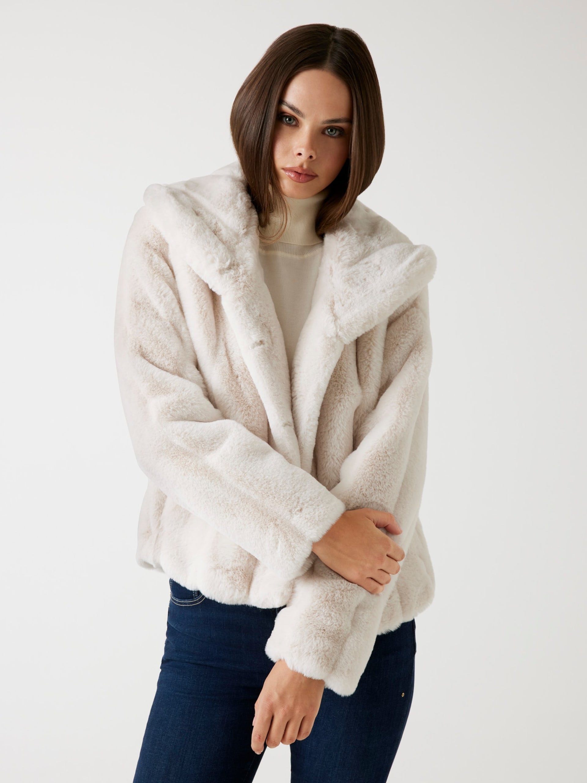 GUESS Sophy Faux Fur Jacket