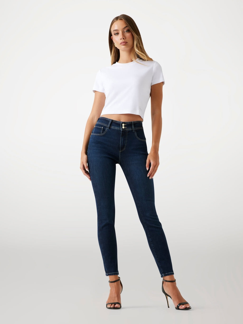GUESS Shape Up Straight Jeans