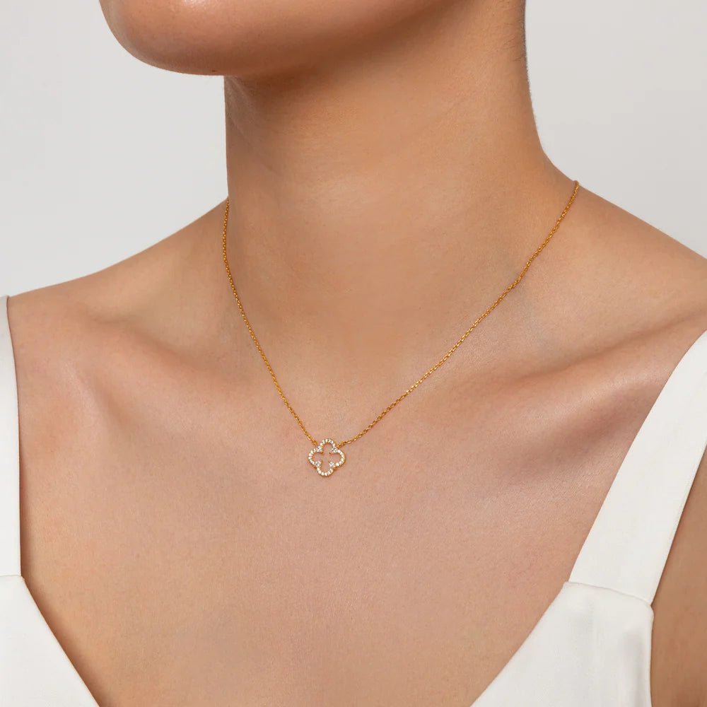 KNIGHT & DAY - Gold Clover Necklace