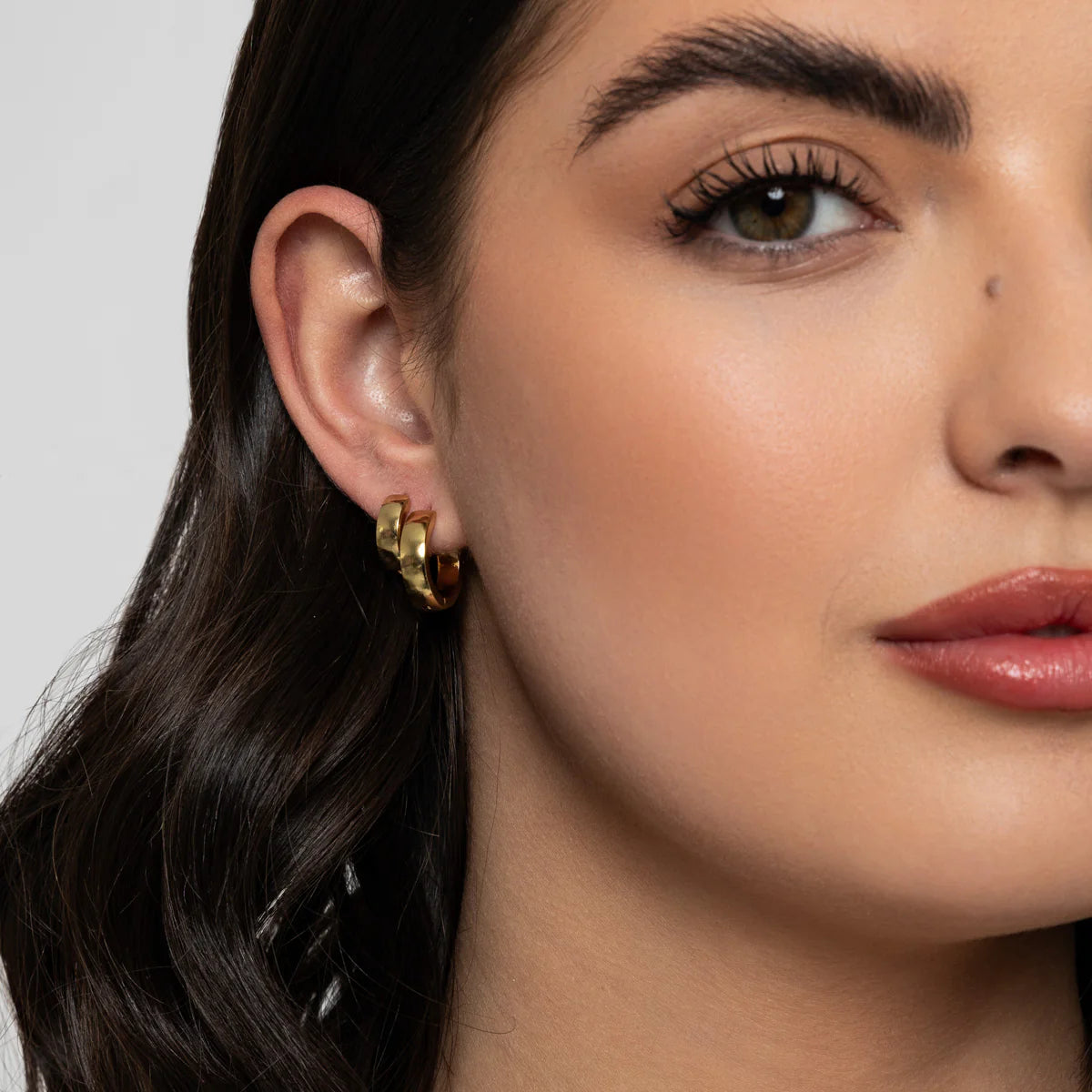 KNIGHT & DAY - Arielle Mediujm Hoops