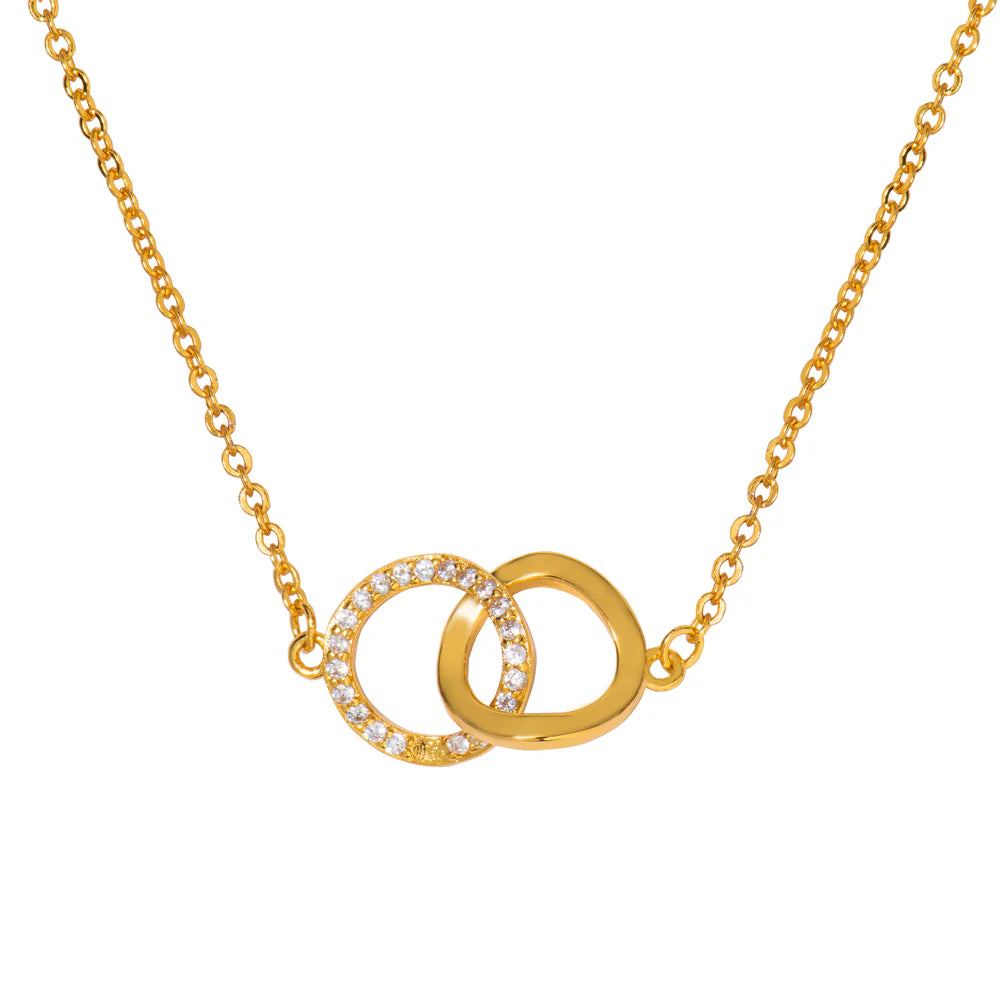 KNIGHT & DAY -  The Pink Box Interlink Circle Necklace