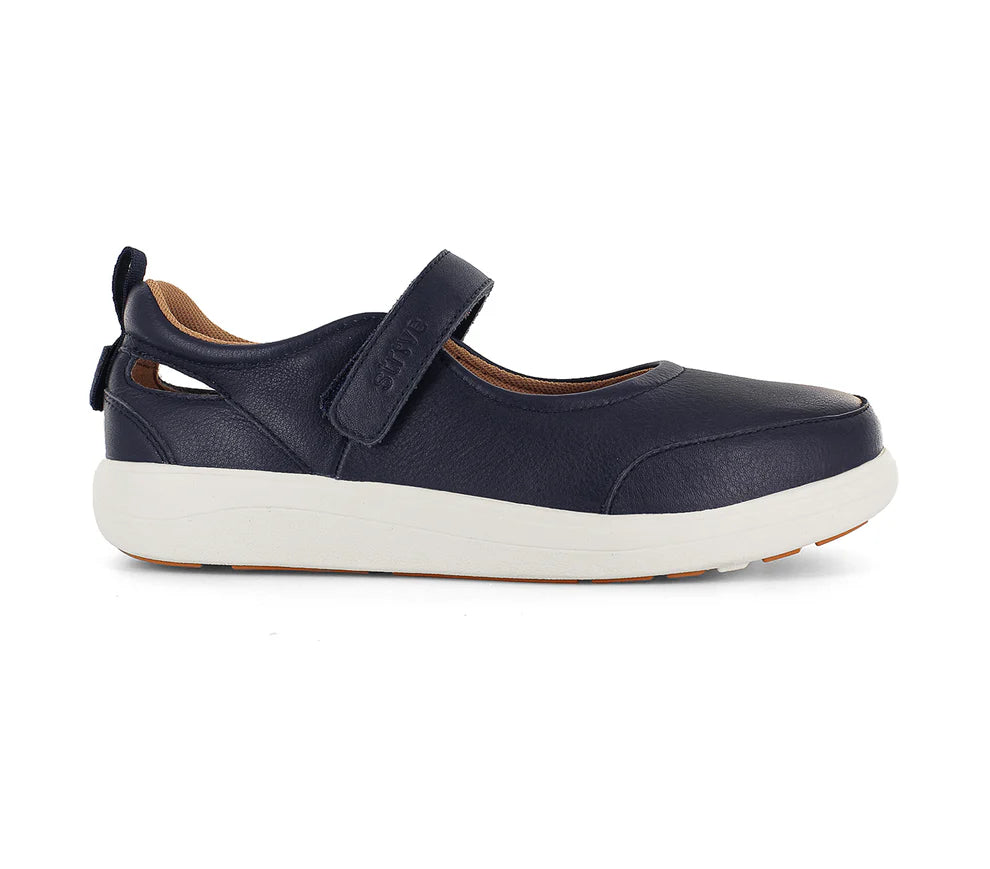 STRIVE Skip Shoe NAVY