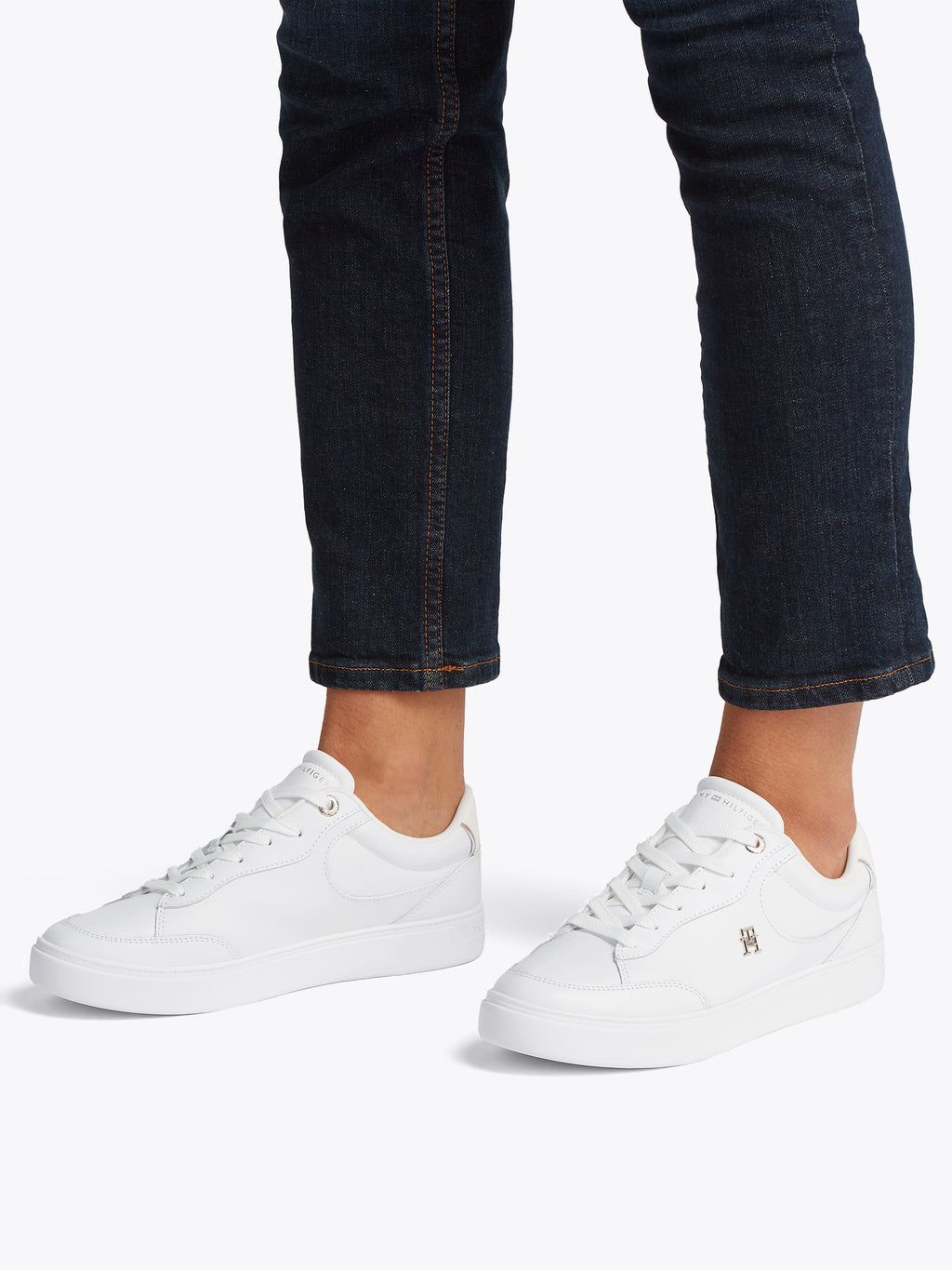 TOMMY HILFIGER Essential Chi Court Trainer