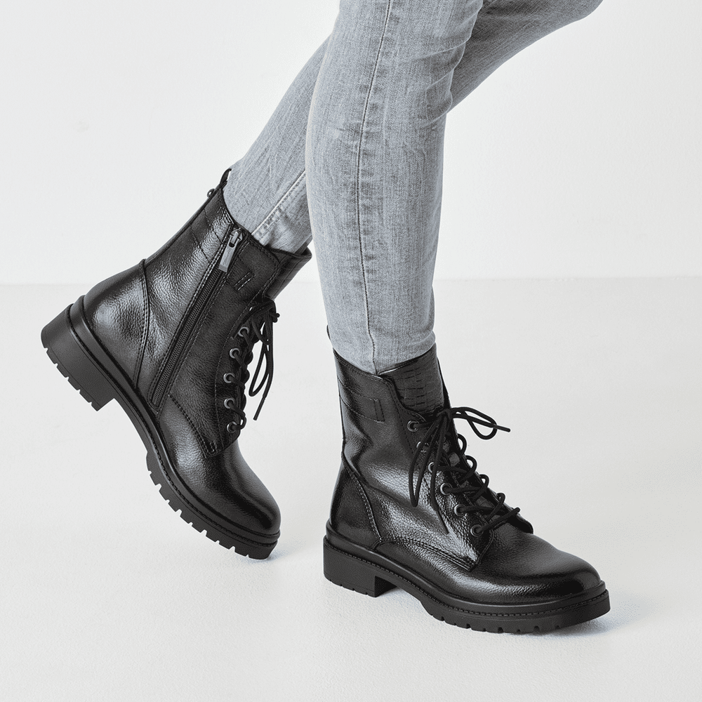 Tamaris Antracite Patent Boot
