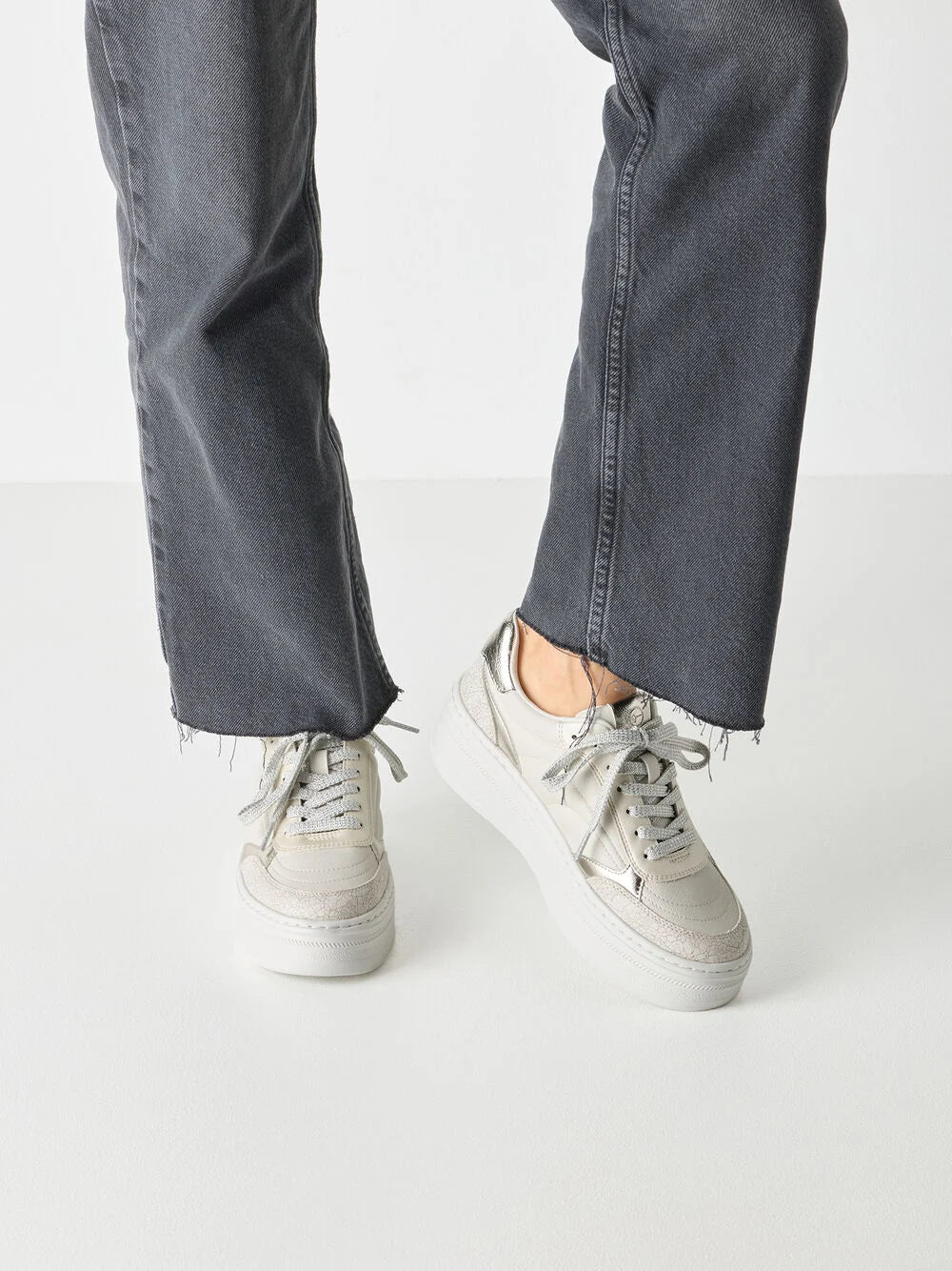 Tamaris Trainer in White/Latte/Silver