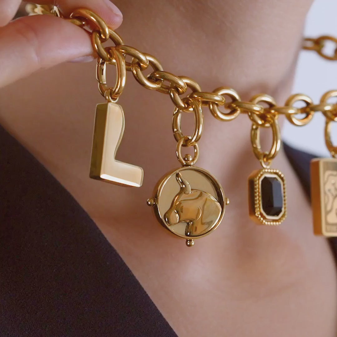 COLURi - The Moon Tarot Charm Gold