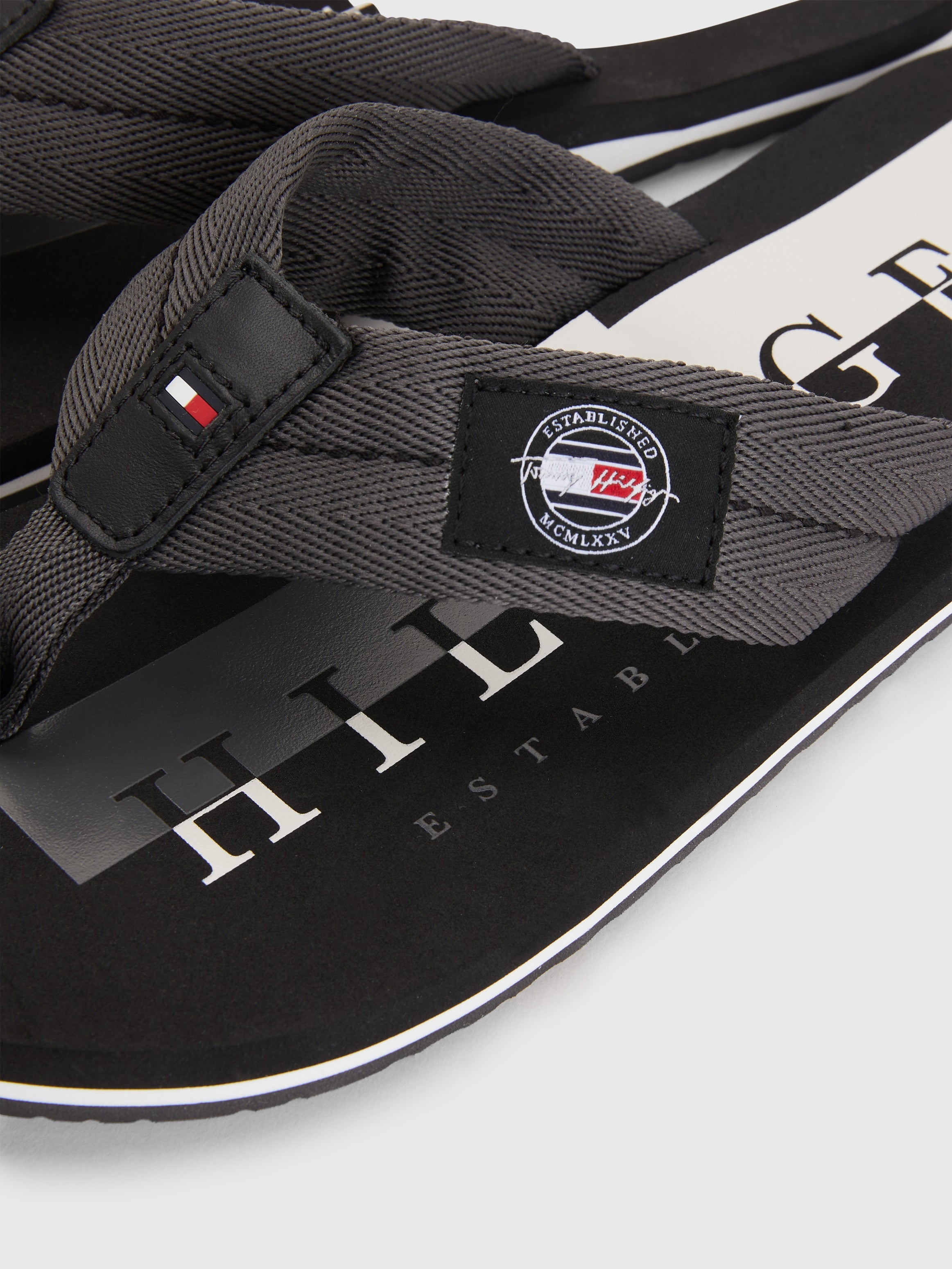 TH MENS Beach Sandal Charcoal