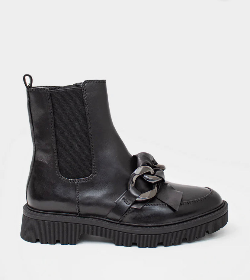 REGARDE LE CIEL Black Chelsea Boot